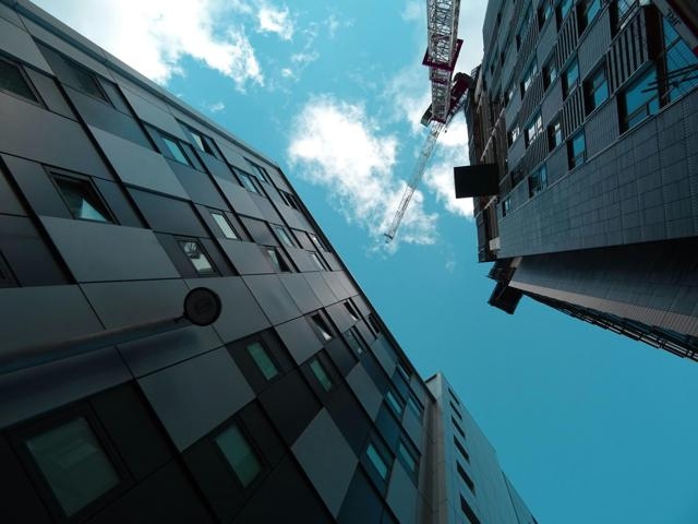 建筑企業(yè)ERP系統(tǒng)報價多少？受功能模塊、部署方式影響差異大