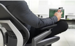 手機(jī)辦公軟件里存的東西能在電腦上打開嗎？